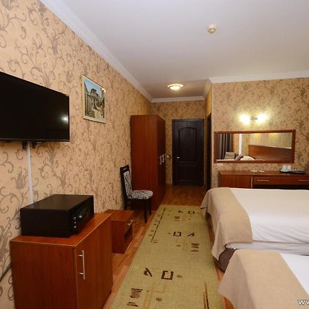 باتومي Hotel Istanbul المظهر الخارجي الصورة