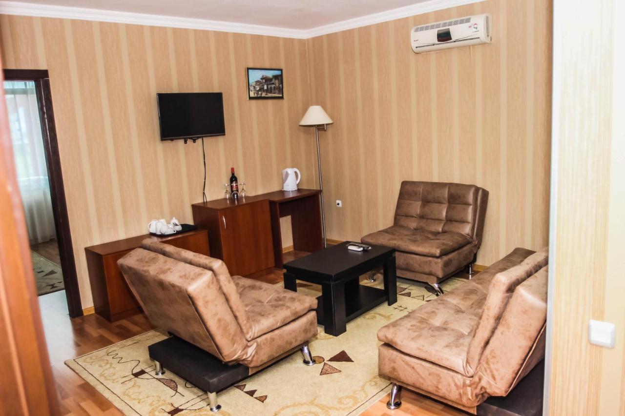 باتومي Hotel Istanbul المظهر الخارجي الصورة