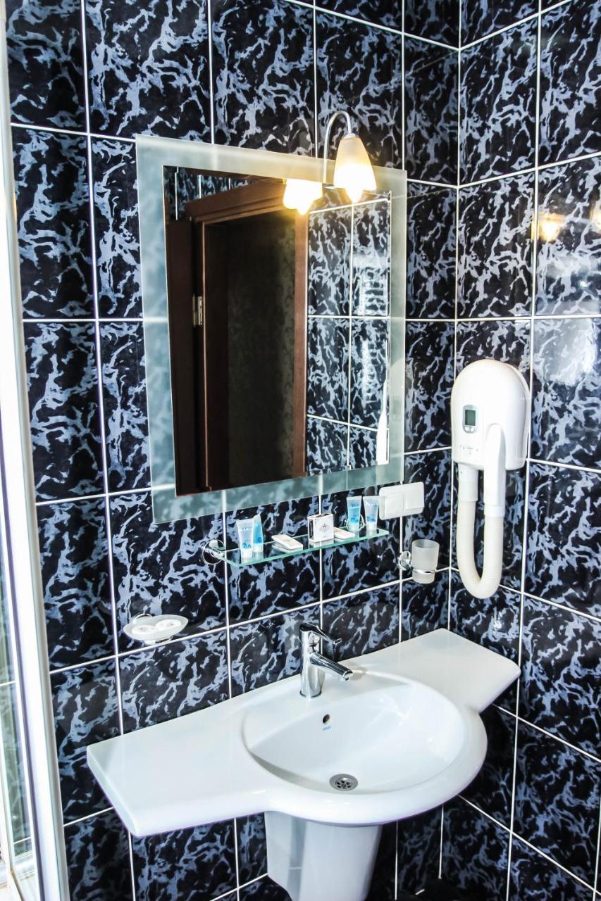 باتومي Hotel Istanbul المظهر الخارجي الصورة