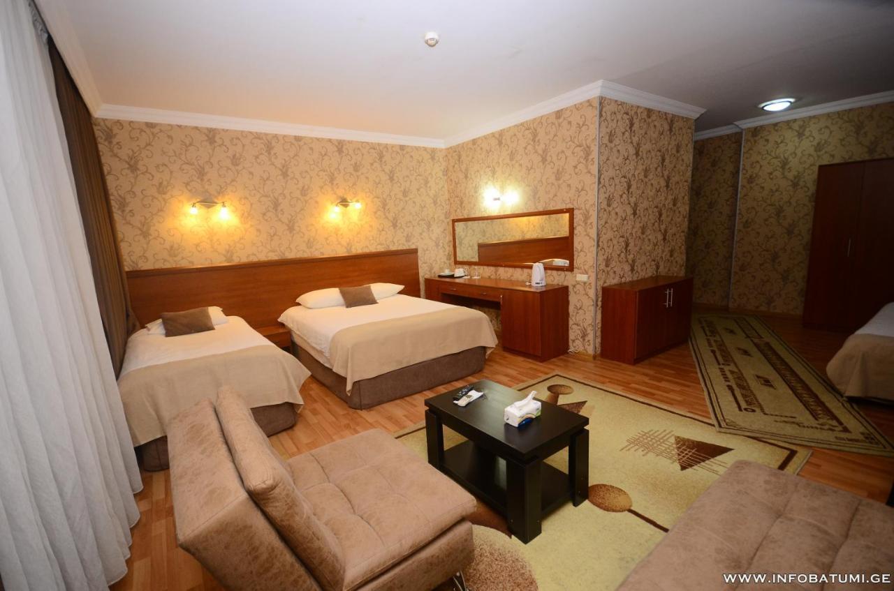 باتومي Hotel Istanbul المظهر الخارجي الصورة