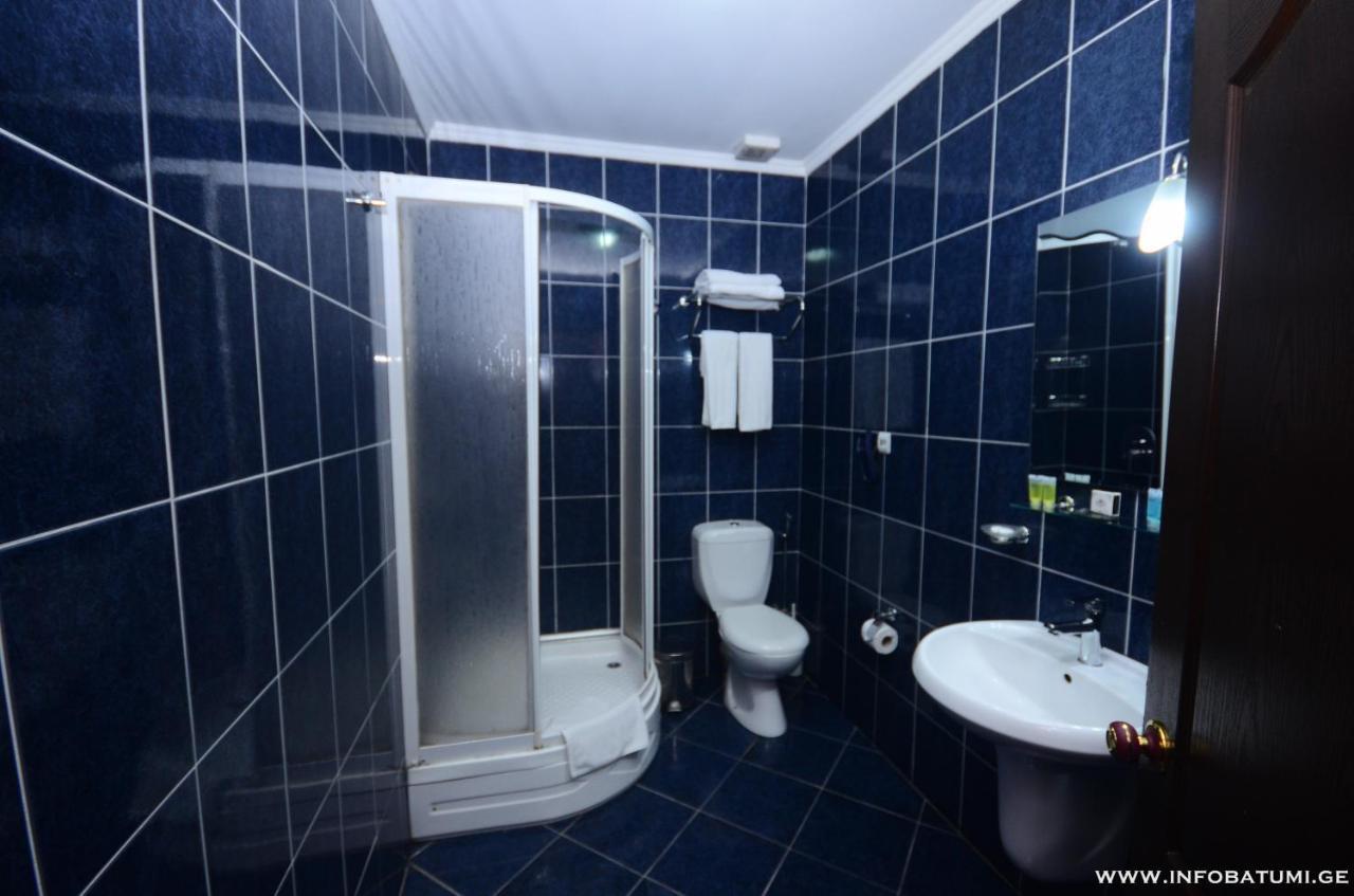 باتومي Hotel Istanbul المظهر الخارجي الصورة